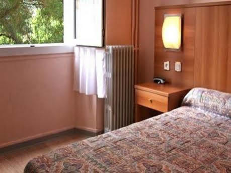 Hotel De La Paix Корт Экстерьер фото